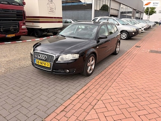 Audi A4 Avant 1.8 Turbo Advance AUTOMAAT/ S-LINE/ LEES TEKST!!!