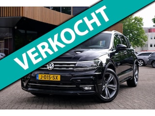 Volkswagen Tiguan 1.5 TSI ACT Highline Business R|Pano|ACC|Trekhaak|R-Line|