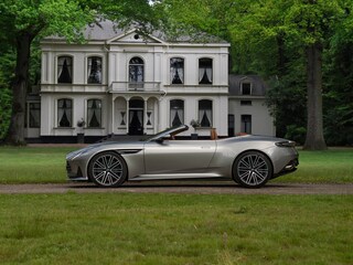 Aston Martin DB12 Volante 4.0 V8 | Bowers & Wilkins