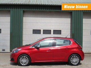 Peugeot 208 1.2 PURETECH ALLURE