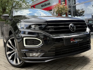 Volkswagen T-Roc 1.5 TSI AUT. *!* 2x R-LINE *!* NAVI/ LED/ 19 INCH/ CAMERA/ RADAR *!*