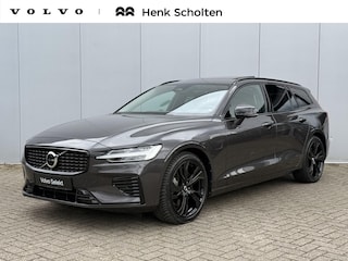 Volvo V60 T8 Plug-in hybrid AWD AUT8 455PK Ultimate Dark | Bowers & Wilkins audio | Geventileerde voorstoelen met massagefunctie | Verwarmde voorstoelen & Stuurwiel | 19" Black Edition Lichtmetalen velgen | Panoramadak | Adaptieve Cruise Control | BLIS Doedehoekdetectie