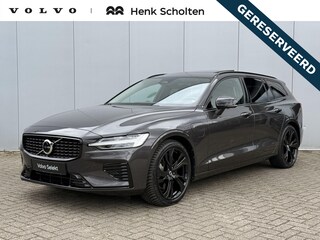 Volvo V60 T8 Plug-in hybrid AWD AUT8 455PK Ultimate Dark | Bowers & Wilkins audio | Geventileerde voorstoelen met massagefunctie | Verwarmde voorstoelen & Stuurwiel | 19" Black Edition Lichtmetalen velgen | Panoramadak | Adaptieve Cruise Control | BLIS Doedehoekdetectie