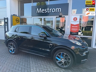 Lynk & Co 01 1.5 MY 23 FACELIFT / Zwarte Hemel / Infinity Sound / 360 Camera / Panoramadak / Adaptive Cruise / Apple Carplay