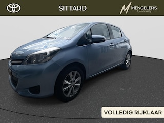 Toyota Yaris 1.3 VVT-i Aspiration | 4 Seizoen | Lichtmetaal