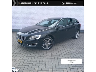 Volvo V60 2.0 T4 Summum | Adaptieve Cruise Control | Stoel-/Stuurverwarming | Parkeersensoren Voor en Achter | Parkeercamera | Keyless Entry | Trekhaak |