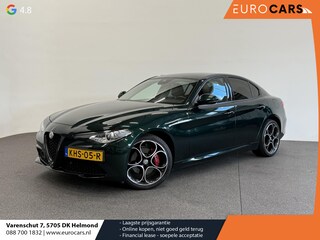 Alfa Romeo Giulia 2.0T 200pk Sprint Aut. Navigatie Apple Carplay Android Auto Camera Parkeersensoren Adaptive Cruise Control Dodehoek detectie Stoelverwarming Lichtmetalen velgen Climate Control