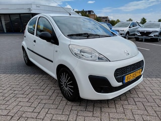 Peugeot 107 1.0-12V 5DRS AIRCO NIEUWE KOPPELING