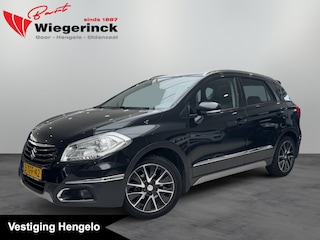 Suzuki S-Cross SX4 1.6 High Executive [ TREKHAAK I PANORAMADAK I NAVI I CLIMA ]