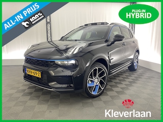 Lynk & Co 01 1.5 Plug-in Hybrid | Apple carplay | Pano dak | Camera | Parkeerassistent | 20 inch | LED | Navi |
