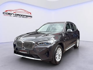 BMW X3 xDrive30e High Executive /Apple Carplay/BTW/Leder/Camera+PDC V+A/Head-up display/Stoelverwarming/Dode-hoek sensoren/3-Zone Climate/Cruise Control/ Elek. achterklep/Elek. trekhaak/(*MET GARANTIE)