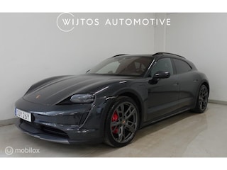 Porsche Taycan 4S 93 kWh pano, Bose, HUD Night