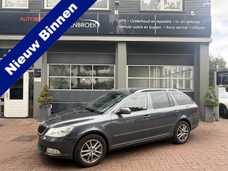 Skoda Octavia Combi 1.4 TSI Greentech Elegance Business Line Tik in motor Bj 2012
