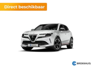 Alfa Romeo Junior Ibrida Sport Speciale Automaat
