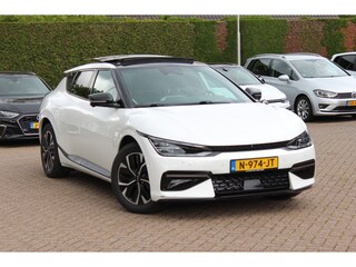 Kia EV6 GT-Line 77.4 kWh / Full option! / SoH 96% / Trekhaak / Panoramadak / 360Camera / Head-up / Keyless / 19'' / Half leder / Matrix LED / DAB / ACC / Stoelverwarming V+A / Warmtepomp
