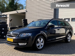 Skoda Octavia Verwacht 1.2 TSI 105PK Ambition Aut. Airco Navi Cruise
