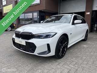 BMW 3-serie Touring 330e xDrive M-PAKKET*PANO-DAK*ACC*LED*