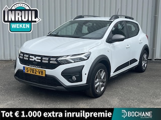 Dacia Sandero Stepway 1.0 TCe 110 Expression | Trekhaak | Dodehoek Detectie | Parkeersensoren voor, achter en achteruitrijcamera