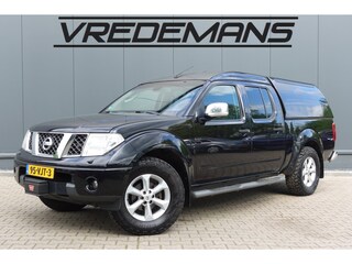 Nissan Navara 2.5 dCi SE dubbele cabine 4X4/ 5-PERS/NAVI