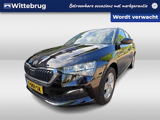 Skoda Scala 1.0 TSI 110pk Ambition / Navigatie by APP / LM 16 inch / Parkeersensoren A / LED