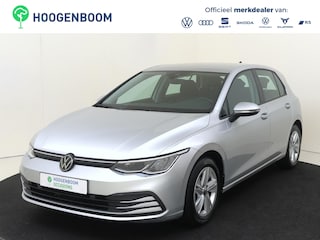 Volkswagen Golf 1.0 TSI Life | Achteruitrijcamera | Dodehoek detectie | Navigatie | Adaptieve cruise control | 3-zone airco | Elektrisch inklapbare buitenspiegels | Draadloze telefoonlader |