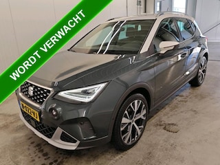 Seat Arona 1.0 TSI Xperience 111PK Automaat / Stoelverwarming / Airco-ecc./ 1/2 leder / Lmv.18" / Navigatie /