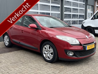 Renault Mégane 1.5 dCi Expression Airco Cruise Controle Navigatie Parkeerhulp Achter Mistlampen voor Euro 5
