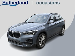 BMW X1 xDrive25e Sport Line | PHEV | Trekhaak | Head-Up | Elek. achterklep | Camera | Winterset |
