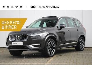 Volvo XC90 T8 455PK AWD Ultimate Bright Long Range | Premium Audio by Harman Kardon | Adaptive Cruise & Pilot Assist | Semi Elektr. Trekhaak | Blind Spot Warning | Head-up Display | 360 Camera | Nappa Lederen Comfortstoelen incl. Massage | Stoel & Stuurverwarming | Stoelventilatie | Google Services | 4-Zone Climate Control | Verwarmbare Achterbank |