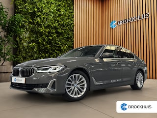 BMW 520i High Executive Luxury Line | NL auto | Comfortstoelen | Stoel+ stuurverw. | Apple Carplay | LED | 18''