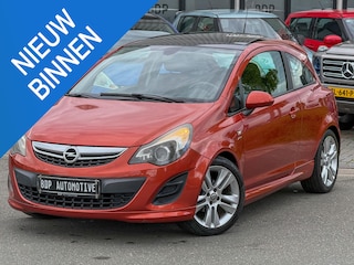 Opel Corsa 1.4-16V Cosmo 1ste Eigenaar | Pano | OPC Pakket | APK nieuw bij aflevering