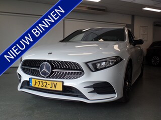 Mercedes-Benz A-klasse sedan 180 automaat, Business Solution AMG pakket, Navigatie, Clima controle, Cruise controle, Achteruitrijcamera, Stoelverwarming, Alcantara-leder sportstoelen, Pdc V/A, Xenon verlichting, Zwarte hemel, Lm velgen 17'', Nederlandse auto, Unie Bovag afleverpakket 659,-