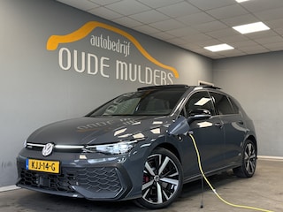 Volkswagen Golf eHybrid GTE 272PK ACC/Pano/360/Head-up/Carplay/Stoelverwarming