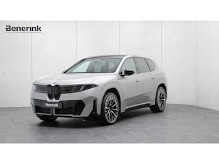 BMW iX3 50 xDrive M-Sport Pro | Massage | Panoramadak | Harman/Kardon | Trekhaak | Head-up | Iconic Glow