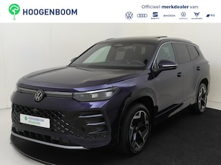Volkswagen Tayron 1.5 eHybrid R-Line Edition | SoH 97% | Panoramadak | Trekhaak | Harman/kardon | Adaptieve demping | 360 camera | Head-up display | Parkeerassistent |