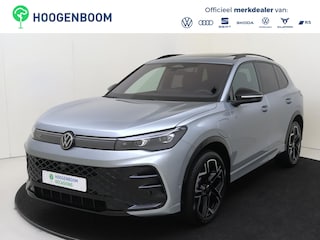 Volkswagen Tiguan 1.5 eHybrid R-Line Edition | SoH 98% | Panoramadak | Trekhaak | Lederen bekleding ‘Varenna’ | Harman/kardon | Adaptieve demping | Head-up display | Black style |