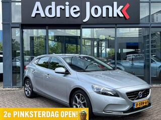 Volvo V40 1.6 T2 Momentum | TREKHAAK | STOELVERWARMING | ACHTERUITRIJCAMERA | NAVIGATIE | CRUISE CONTROL | 1E EIGENAAR | NED AUTO |