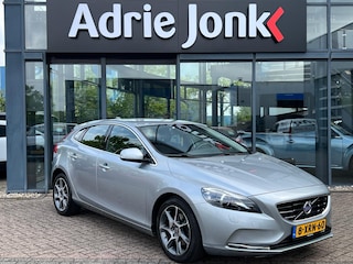 Volvo V40 1.6 T2 Momentum | TREKHAAK | STOELVERWARMING | ACHTERUITRIJCAMERA | NAVIGATIE | CRUISE CONTROL | 1E EIGENAAR | NED AUTO |