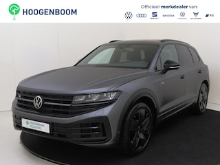 Volkswagen Touareg 3.0 TSi eHybrid 4MOTION R | SoH 99% | Panoramadak | Luchtvering | Head-up display | Matte lak | Dynaudio | Black style | 4-zone airco met stoelverwarming achter | Memory stoelen voor |