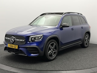 Mercedes-Benz GLB 200 Business Solution AMG | Panoramadak | Sfeerverlichting | All-season