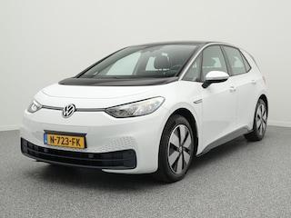 Volkswagen ID.3 Pure 45 kWh 150 PK | SoH 92 %| LED | Adaptieve Cruise Control | Steunhaak | Climate Control |