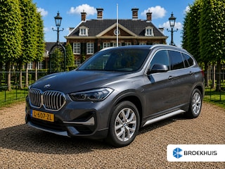 BMW X1 xDrive25e Business Edition Plus | 1E EIGENAAR | ORIGINEEL NL! | PANO DAK | TREKHAAK | STOEL + STUUR VERWARMING | HARMAN/ KARDON | ADAPTIVE CRUISE | ELEKTR KLEP