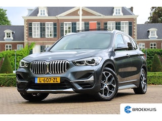 BMW X1 xDrive25e Business Edition Plus | 1E EIGENAAR | ORIGINEEL NL! | PANO DAK | TREKHAAK | STOEL + STUUR VERWARMING | HARMAN/ KARDON | ADAPTIVE CRUISE | ELEKTR KLEP