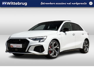 Audi A3 Sportback 45 TFSI e 245PK S edition Competition | Panoramadak | 18 Inch | Apple Carplay | Leder |