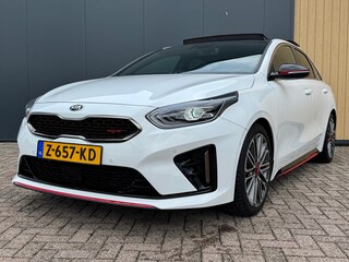 Kia ProCeed 1.6 T-GDi 204pk GT | Pano | ACC | Stoel/Stuurverwarming | Camera | Carplay |