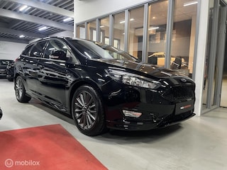 Ford Focus Wagon 1.0 ST-Line 2017 NAVI PDC STUUR STOELVERW CLIMA