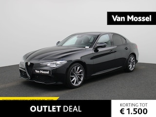 Alfa Romeo Giulia 2.0T Sprint | AUTOMAAT | APPLE CARPLAY | ANDROID AUTO | ACHTERUITRIJCAMERA | HALF LEDER | PARKEERSENSOREN| DAB RADIO | ADAPTIVE CRUISE CONTROL | BI XENON |