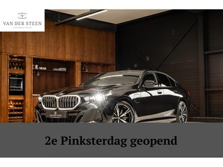 BMW 5-serie Touring 530e M Sport Edition Panoramadak | H&K | Stoelventilatie