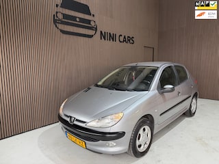 Peugeot 206 1.6-16V Gentry Leer/4x elek ramen