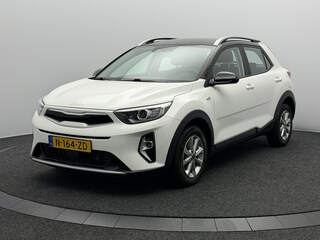 Kia Stonic 1.0 T-GDi MHEV DynamicLine | Trekhaak | Navigatie | Cruise | Two-Tone kleurstelling